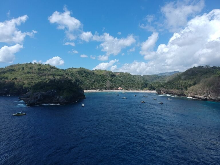 Coastal view of Crystal Bay, Nusa Penida